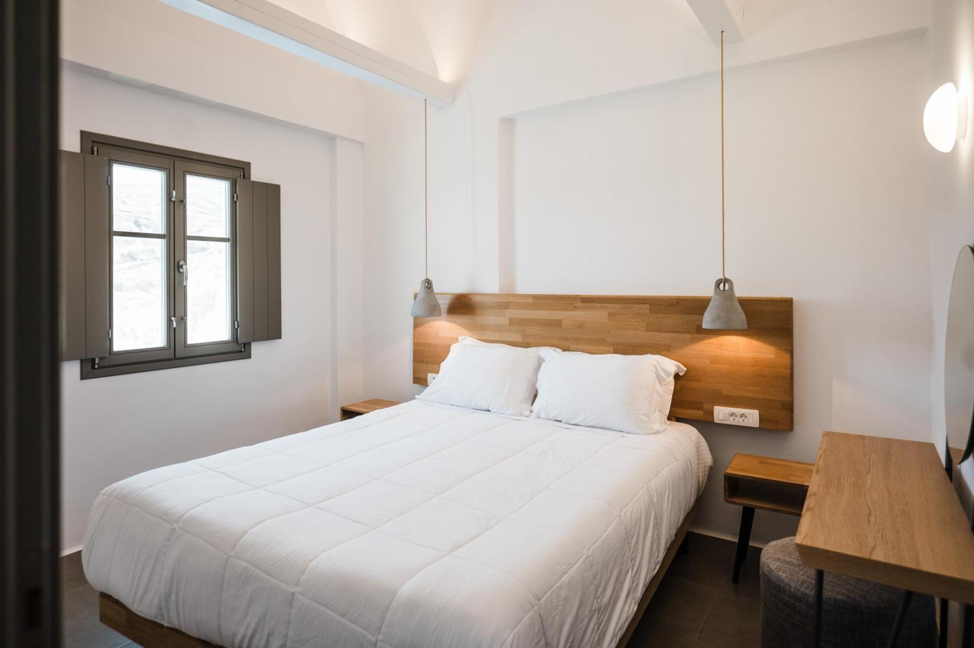 Amphitrite Suites Santorini Vothon Екстер'єр фото