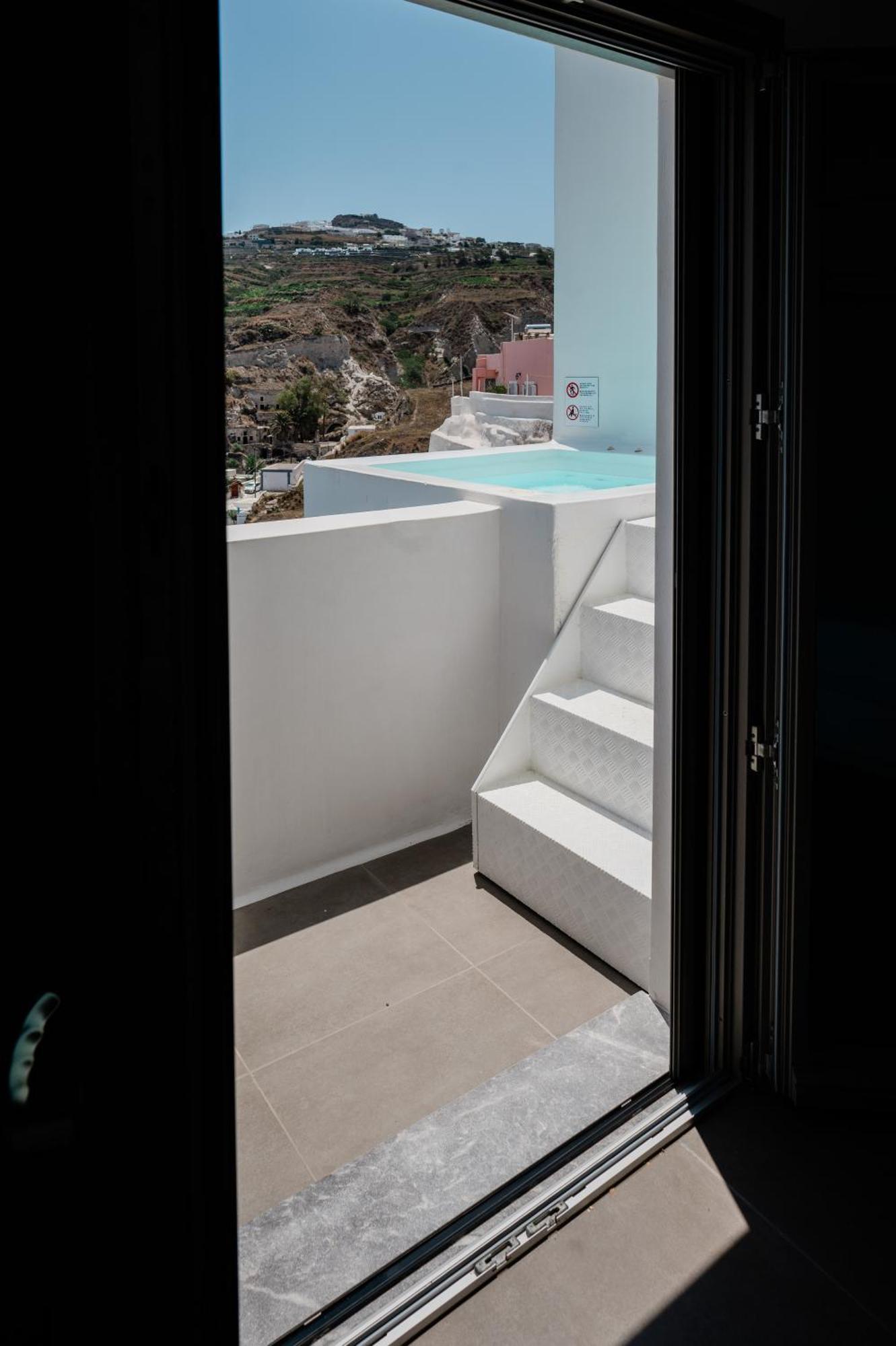Amphitrite Suites Santorini Vothon Екстер'єр фото