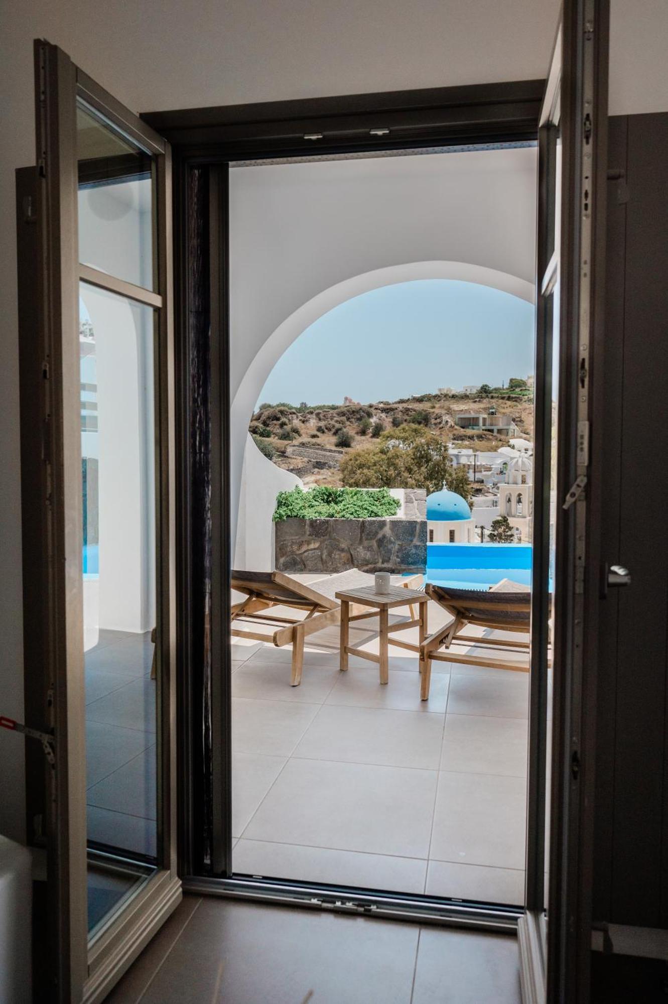 Amphitrite Suites Santorini Vothon Екстер'єр фото